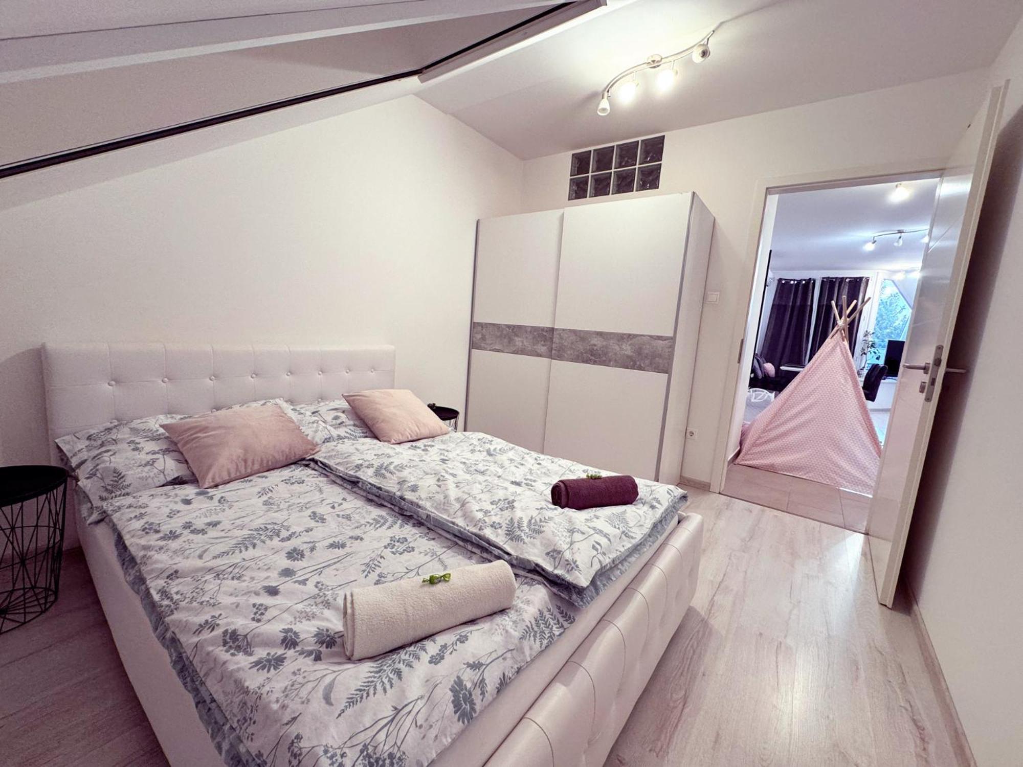 Exclusive Family Apartman Appartement Pécs Buitenkant foto