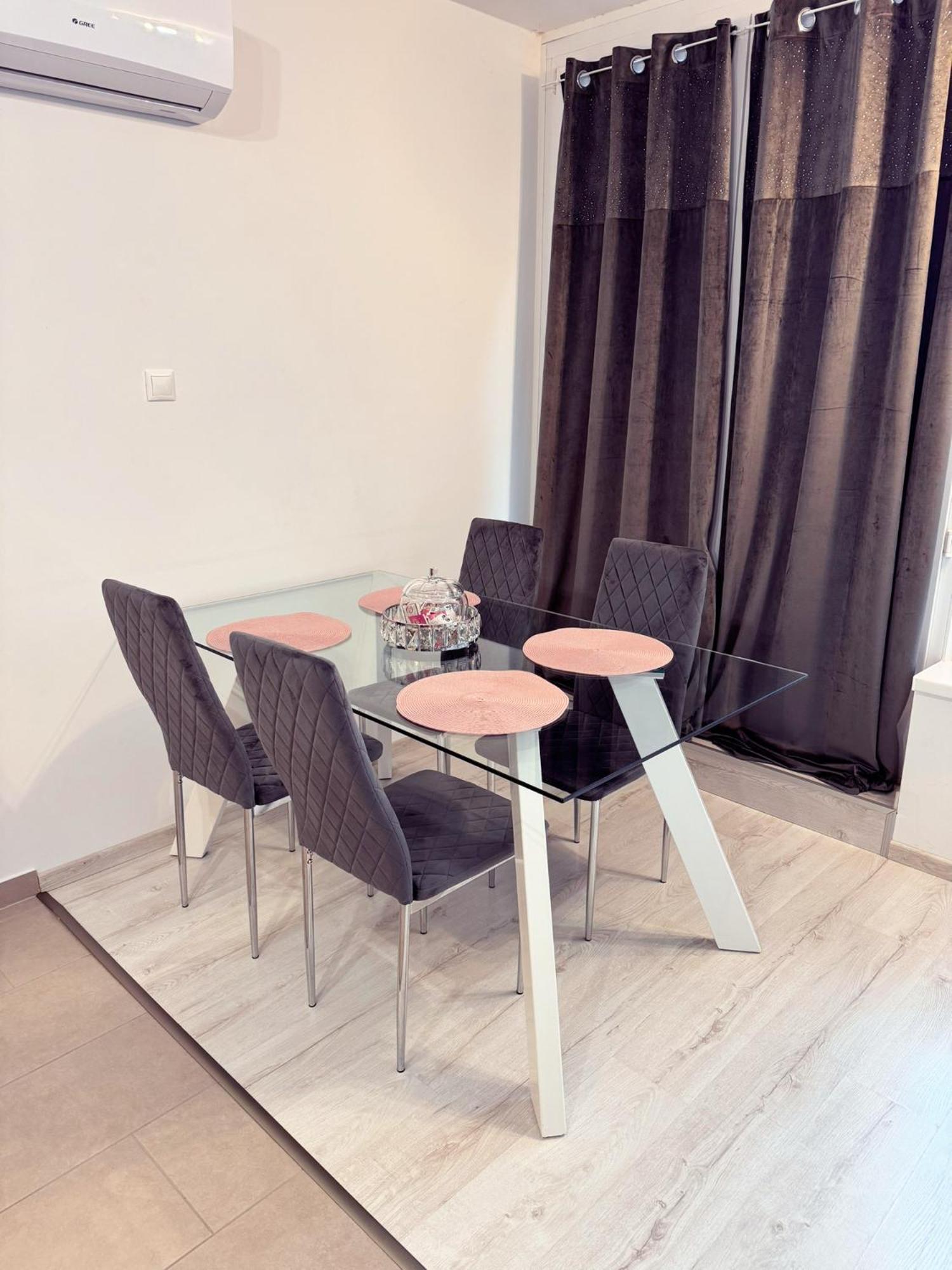 Exclusive Family Apartman Appartement Pécs Buitenkant foto